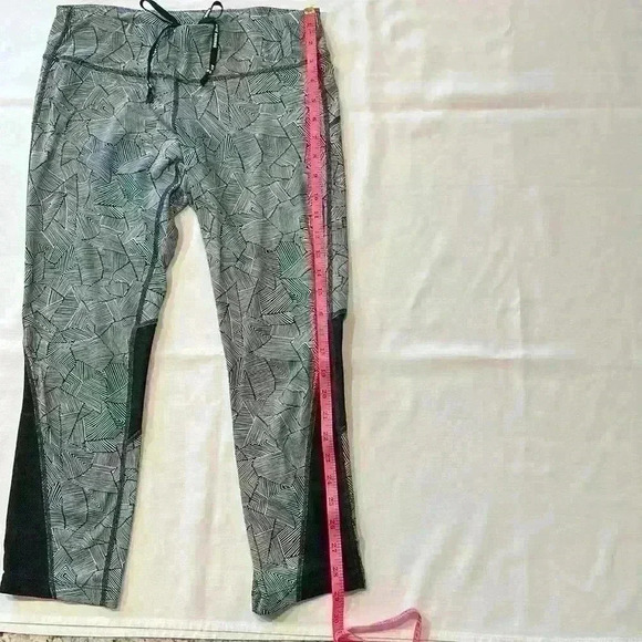 Nike Dri- FIT Leggings - Picture 15 of 16